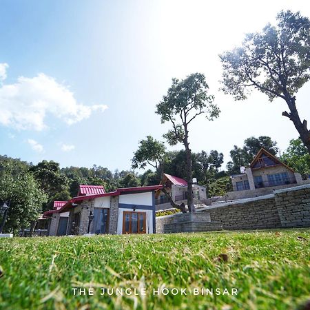 ホテル The Jungle Hook Binsar アルモラ エクステリア 写真