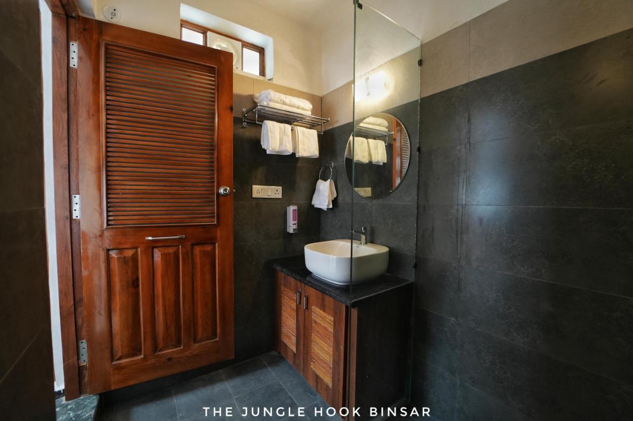 ホテル The Jungle Hook Binsar アルモラ エクステリア 写真
