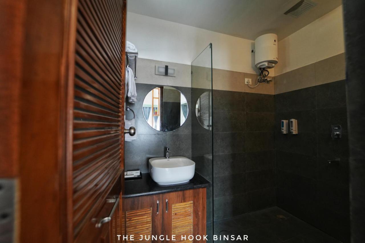 ホテル The Jungle Hook Binsar アルモラ エクステリア 写真