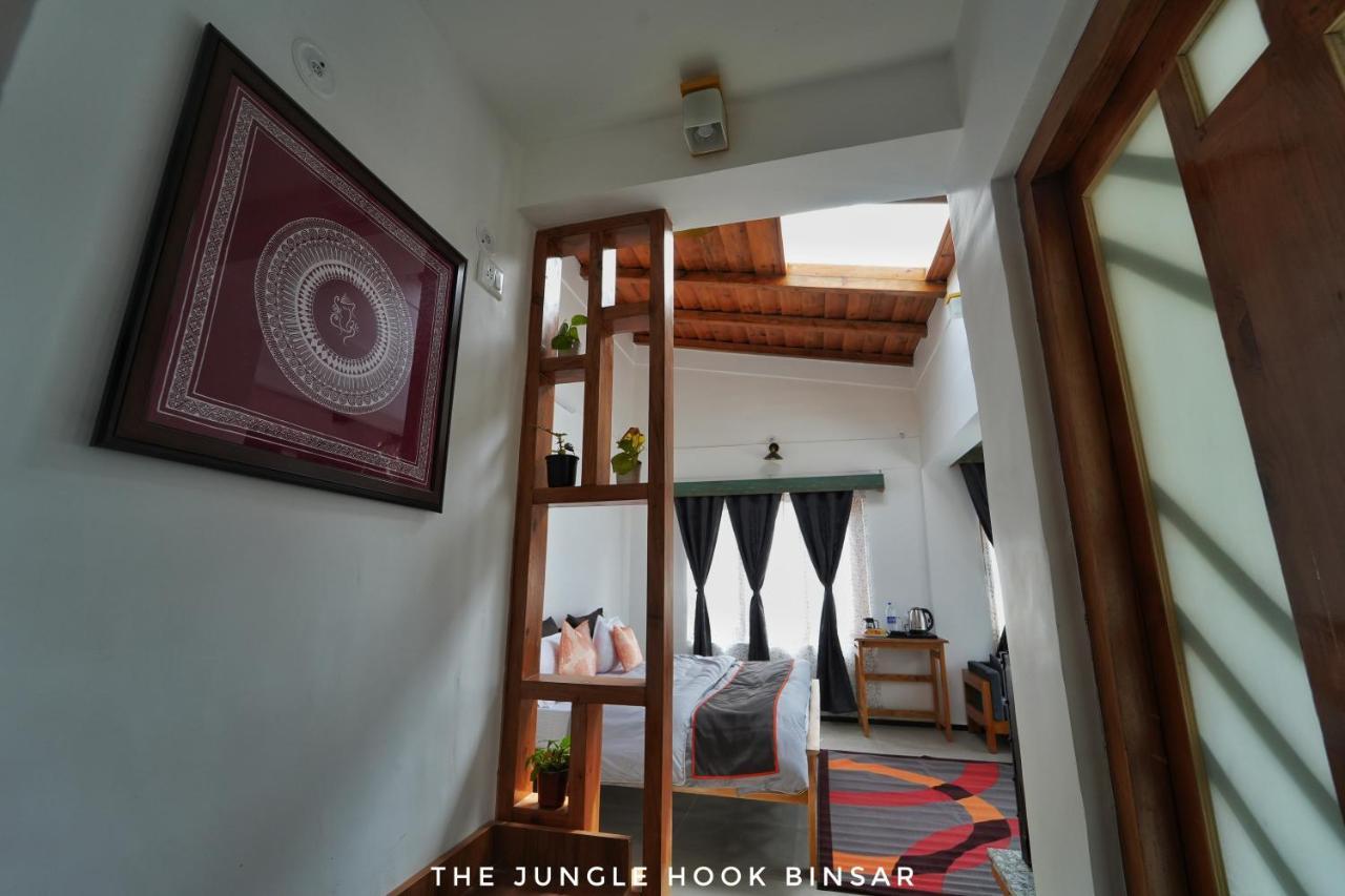 ホテル The Jungle Hook Binsar アルモラ エクステリア 写真