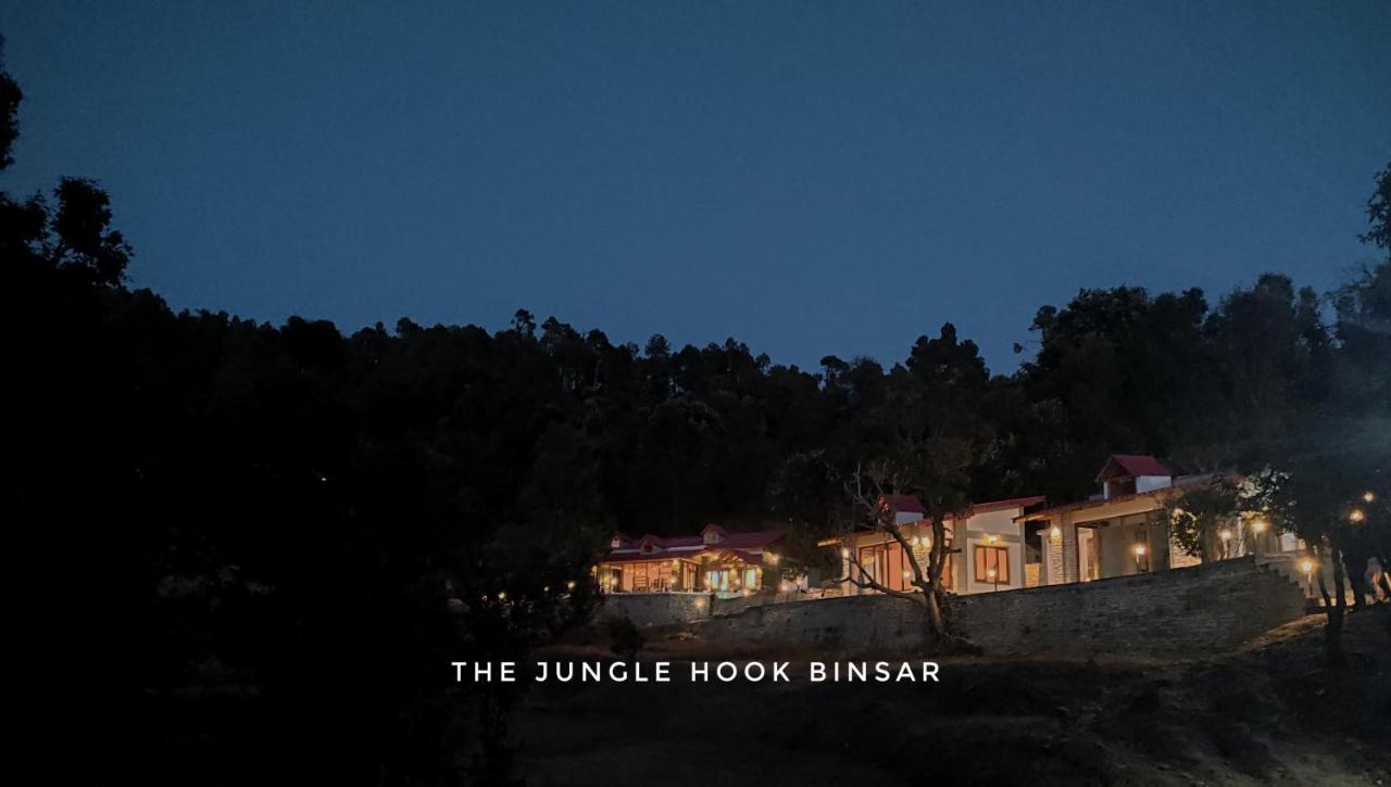 ホテル The Jungle Hook Binsar アルモラ エクステリア 写真