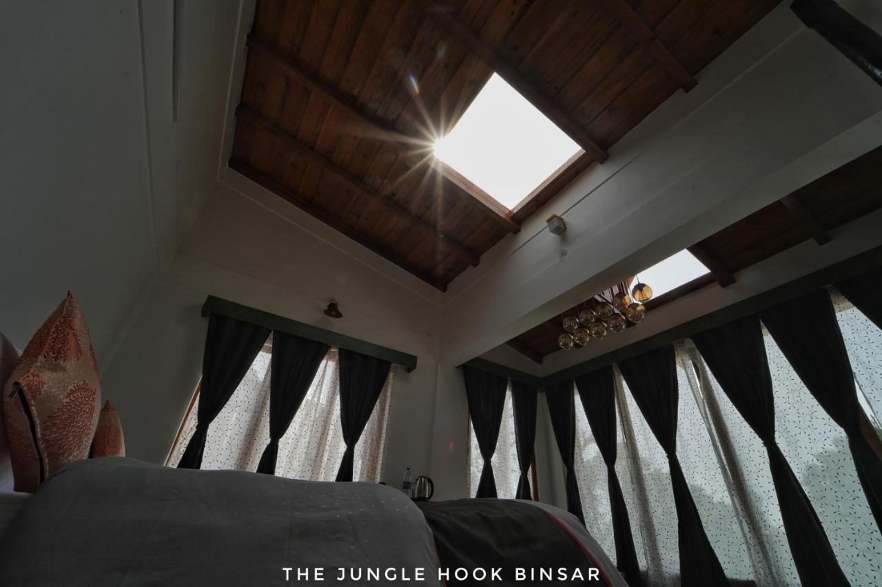 ホテル The Jungle Hook Binsar アルモラ エクステリア 写真