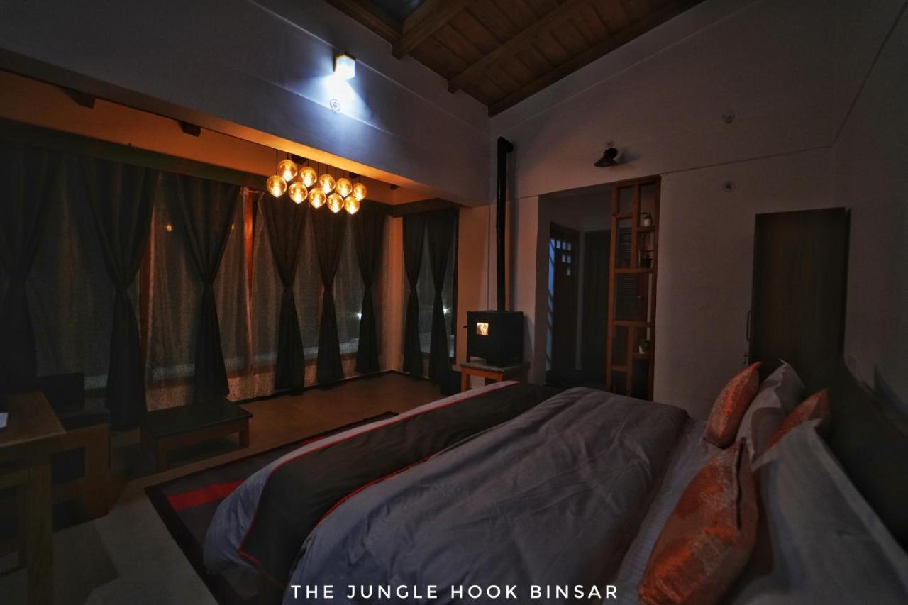 ホテル The Jungle Hook Binsar アルモラ エクステリア 写真