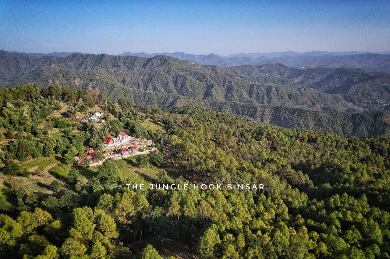 ホテル The Jungle Hook Binsar アルモラ エクステリア 写真