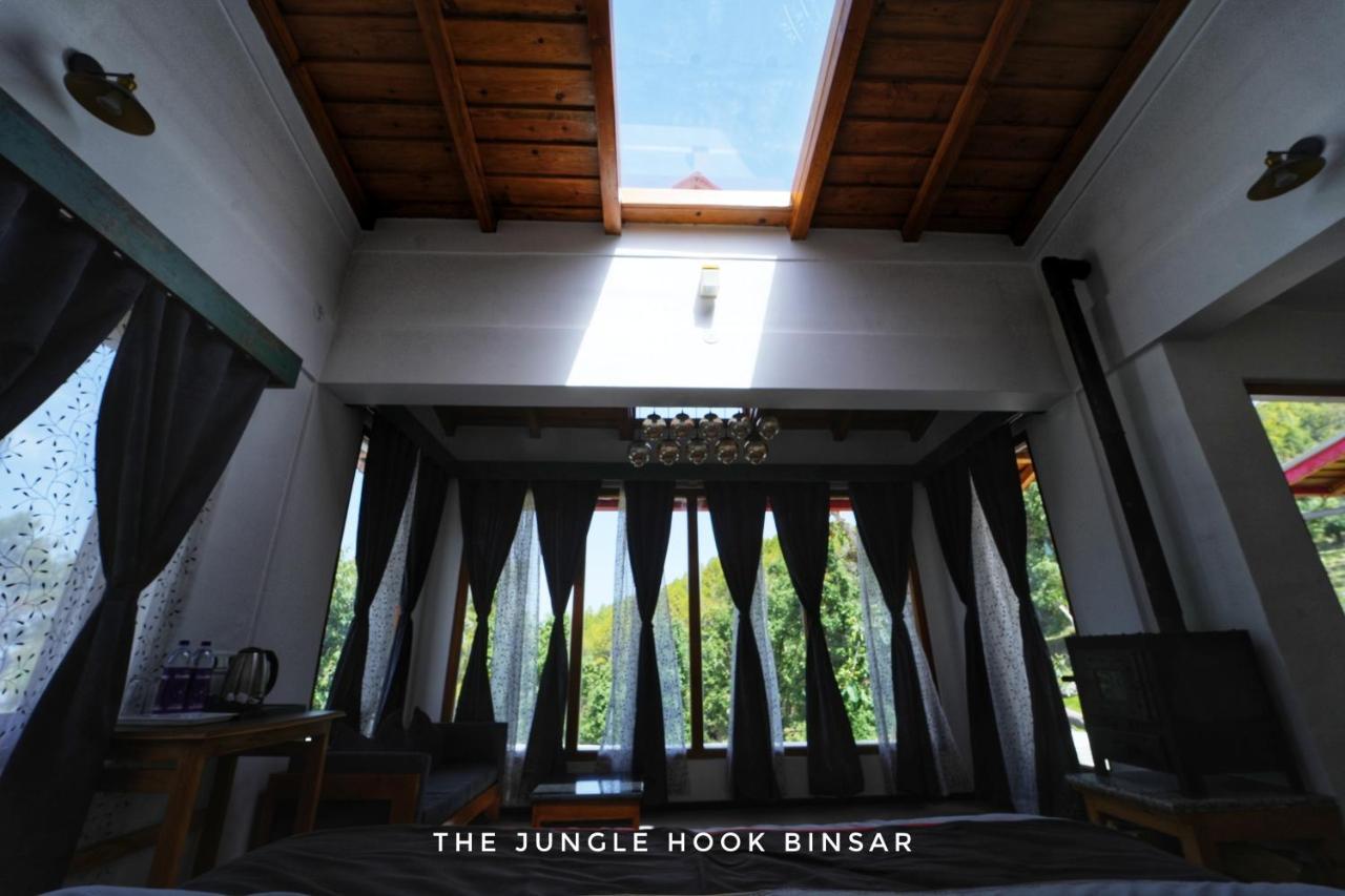 ホテル The Jungle Hook Binsar アルモラ エクステリア 写真